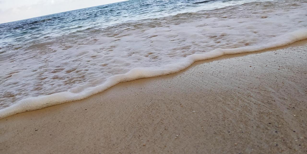 Gala Beach Self-Catering Glacis  Esterno foto