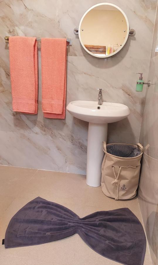 Gala Beach Self-Catering Glacis  Esterno foto